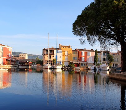 Azur Beach & Co, Agence Immobilière à Grimaud