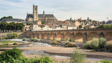 Agence Immobilière GROUPE RICHMOND IMMOBILIER SERVICE Nevers, Agence Immobilière à Nevers