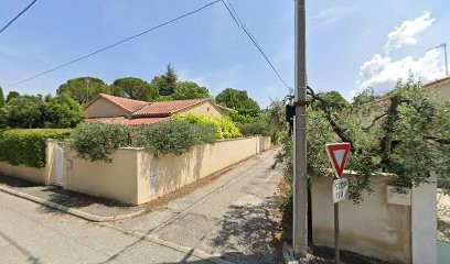 Famille Et Provence, Agence Immobilière à Saint-Étienne-du-Grès