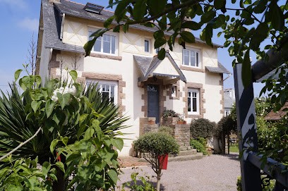 Justine allain- immobilier-iadFrance, Agence Immobilière à Perros-Guirec