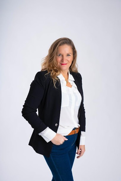 Vanessa SOSIK Lemahieu IAD Immobilier, Agence Immobilière à Saint-Yon