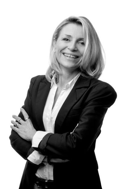 Sophie EPRON Conseiller en Immobilier, Viager et Manager, Agence Immobilière à Sainte-Eulalie