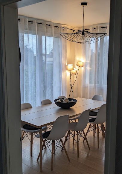 Stéphanie GUYOT, IAD France Mandataire Immobilier, Agence Immobilière à Saint-Julien-de-Concelles