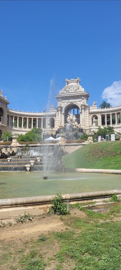 Au Bureau De L'immo / Laëtitia Blanc Agence Immobilière Du 5Ème Agence Immobilière à Marseille 05