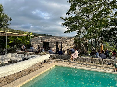 Le Grand Banc, Agence Immobilière à Oppedette