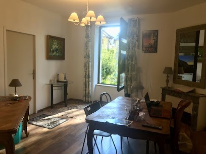 Les cent vallees immobilier, Agence Immobilière à La Capelle-Bonance