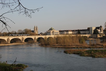 Hamelin Patrimoine, Agence Immobilière à Véretz