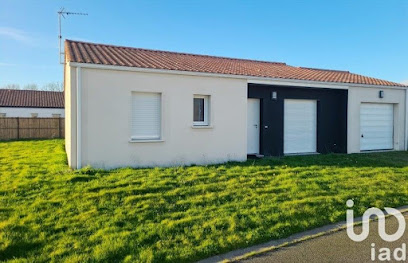 Céline Blot Iad Immobilier - Vairé, Agence Immobilière à Vairé