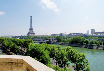 Agence P.c International Property Agence Immobilière à Paris 07