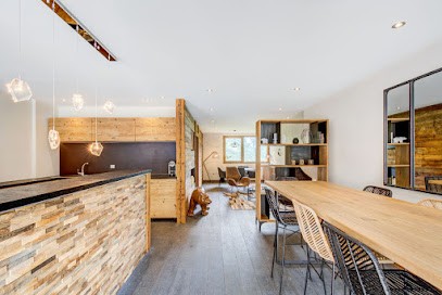 Cimalpes Courchevel Le Praz (1300), Agence Immobilière à Courchevel