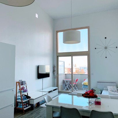 AGENCE IMMOBILIER Melahat GUNERI OPTIMHOME IMMOBILIER, Agence Immobilière à Montreuil