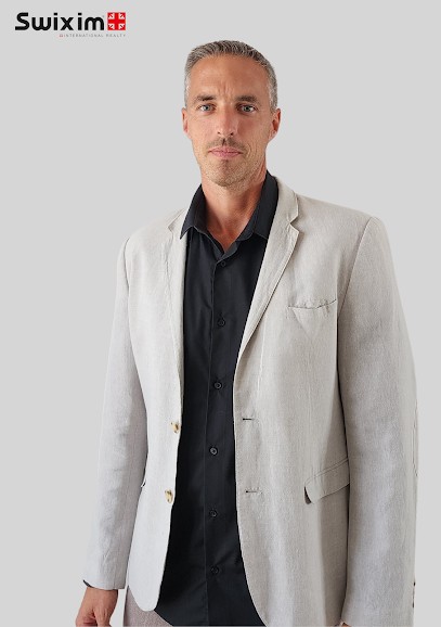 Gilles Guéret Réseau Immobilier Swixim, Agence Immobilière à Visan
