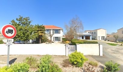 MATHILDE DOUCHIN DR HOUSE IMMO chauray, Agence Immobilière à Chauray