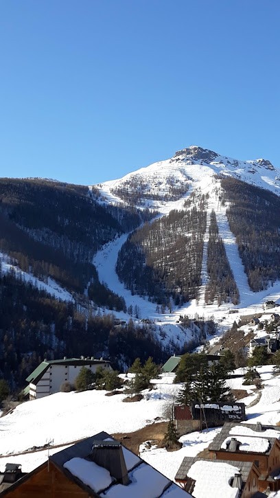 Côte D'Azur Habitat, Agence Immobilière à Saint-Étienne-de-Tinée