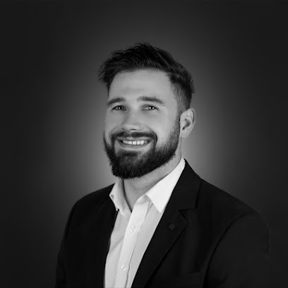 Jean-Baptiste Borzycki – Agent Commercial En Immobilier Stéphane Plaza Mâcon Agence Immobilière à Cluny
