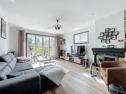 Juliana Pereira Immobilier Agence Immobilière à Mézières-sur-Seine