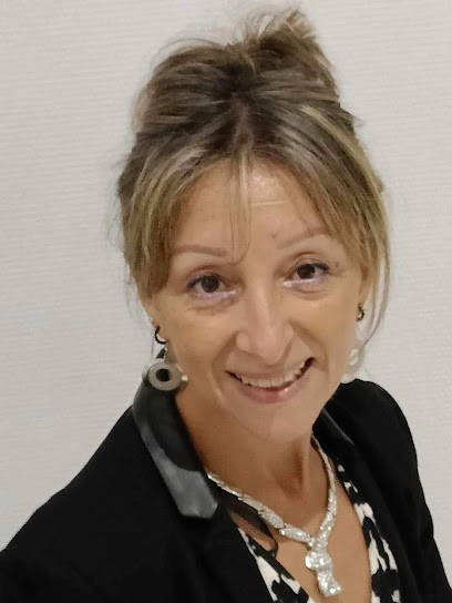 Fatiha Rascle EXP FRANCE., Agence Immobilière à Saint-Romain-le-Puy