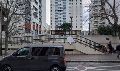 H.L.M. Logements Familiaux (Habitations à Loyers Modérés), Agence Immobilière à Suresnes