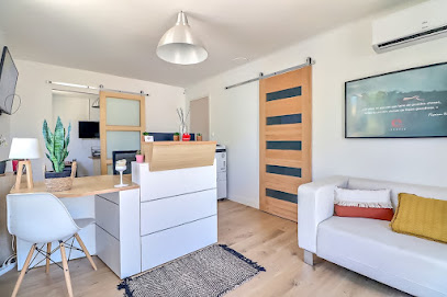 Mathieu Ain : Conseiller En Location Orpi Vie Et Logis Agence Immobilière à Nîmes