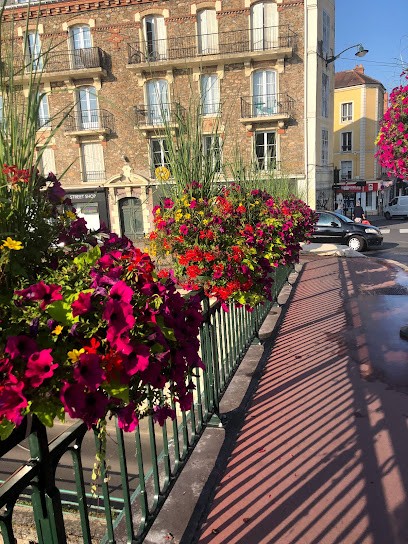 Agence CENTURY 21 Lesueur et Hörlin Corbeil-Essonnes, Agence Immobilière à Corbeil-Essonnes