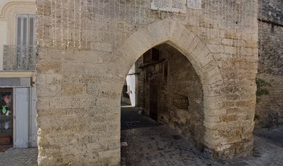 Paillole Olivier, Agence Immobilière à Saint-Mitre-les-Remparts