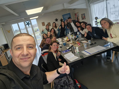 Hacène Krouri Iad France, Agence Immobilière à Poincy