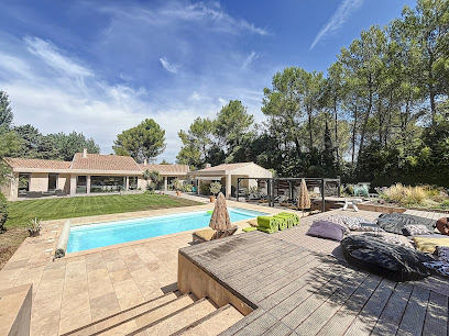 Luxury Provence - Aix - Hugo Cordon Agence Immobilière à Aix-en-Provence