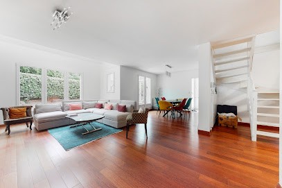 Ludovic Lavie - Agent Commercial En Immobilier, Agence Immobilière à Suresnes