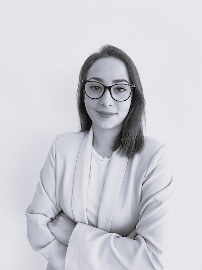 Précilia Desvaux IAD Immobilier, Agence Immobilière à Combourg