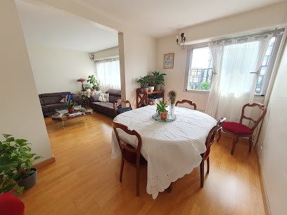 Dr House Immobilier : Jonathan Valence - Estimation Achat Vente Location Et Gestion, Agence Immobilière à Colombes