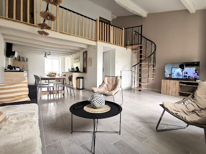 IMMOBILIER SAINTES PATRICK IRIBARNE, EXPERTIMO, THENAC, CHANIERS, FONTCOUVERTE, LES GONDS, ECURAT, VARZAY, Agence Immobilière à Saintes