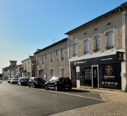 Arthurimmo.com Marais-Poitevin Courçon, Agence Immobilière à Courçon