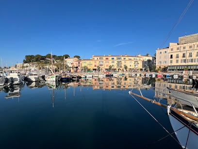 LiveAzur | Location Vacances Sanary - Bandol | Villa appartement Provence, Agence Immobilière à Sanary-sur-Mer