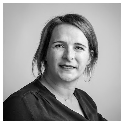 Sylvie SEVERE Iad FRANCE -, Agence Immobilière à Dourdain