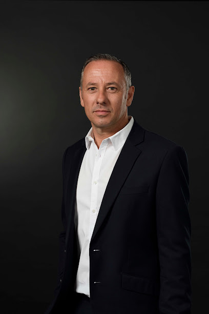 Cyrille Schiffler Conseiller Immobilier Agence Immobilière à Eygalières