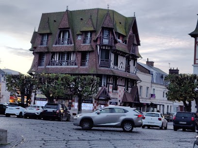 FONCIA | Agence Immobilière | Location-Syndic-Gestion-Locative | Deauville | R. Auguste Decaens, Agence Immobilière à Deauville