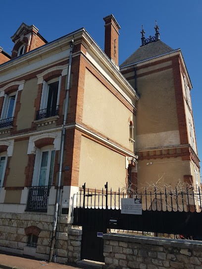 Finance Pharmacie, Agence Immobilière à Montargis