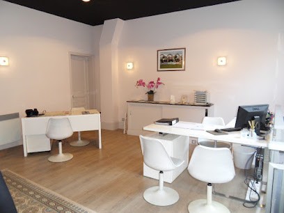 Agence De La Poste, Agence Immobilière à Compiègne