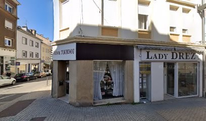 Marina Zorina, Conseillère NG Immobilier Luxembourg Et France, Agence Immobilière à Villerupt