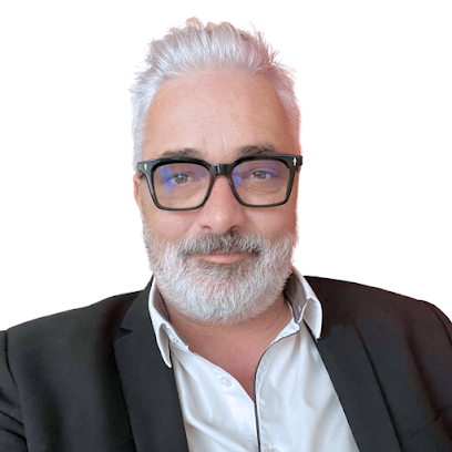 David Gibaud Dr House Immo, Conseiller Immobilier En Provence Agence Immobilière à Istres