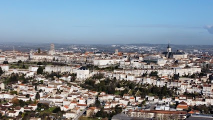 Demeures Et Patrimoine, Agence Immobilière à Soyaux