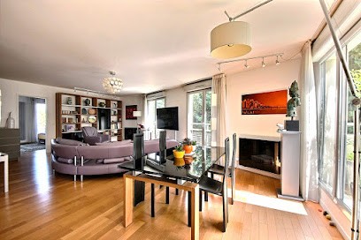 Agence RG, Agence Immobilière à Vaucresson