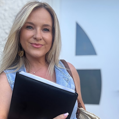 Estelle Issemaren - Iad Immobilier Soisy Sur Seine Agence Immobilière à Soisy-sur-Seine