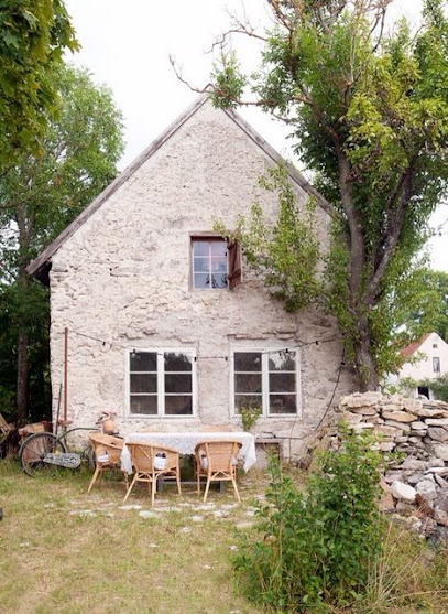 Anne Yezou, Agence Immobilière à Plounévez-Moëdec