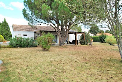 Mandataire immobilier Safti Sabrina Boureau Echiré Saint Gelais, Agence Immobilière à Saint-Gelais