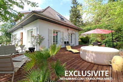 Corinne clamaron, Agence Immobilière à La Tour-du-Pin