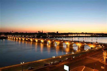 Mon Chasseur Immo - Sylvia Caupenne Agence Immobilière à Bordeaux