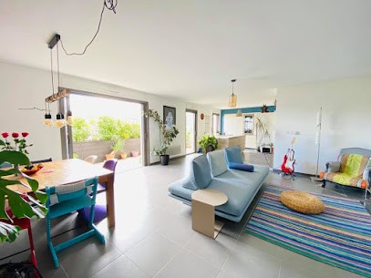 Agence Immobilière C13I - La Fare Les Oliviers, Agence Immobilière à La Fare-les-Oliviers