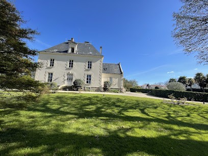 Marina Rousseau immobilier, Agence Immobilière à L'Herbergement