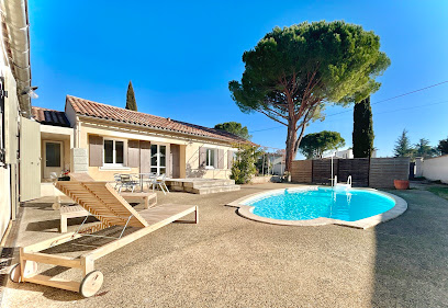 Hélène Et Anthony By Safti Agence Immobilière à Sarrians